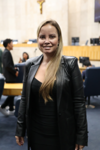 Imagem de Jethro International Diplomata Civil Plenário 1º de Maio Janine Rangel 12 de dezembro 2025