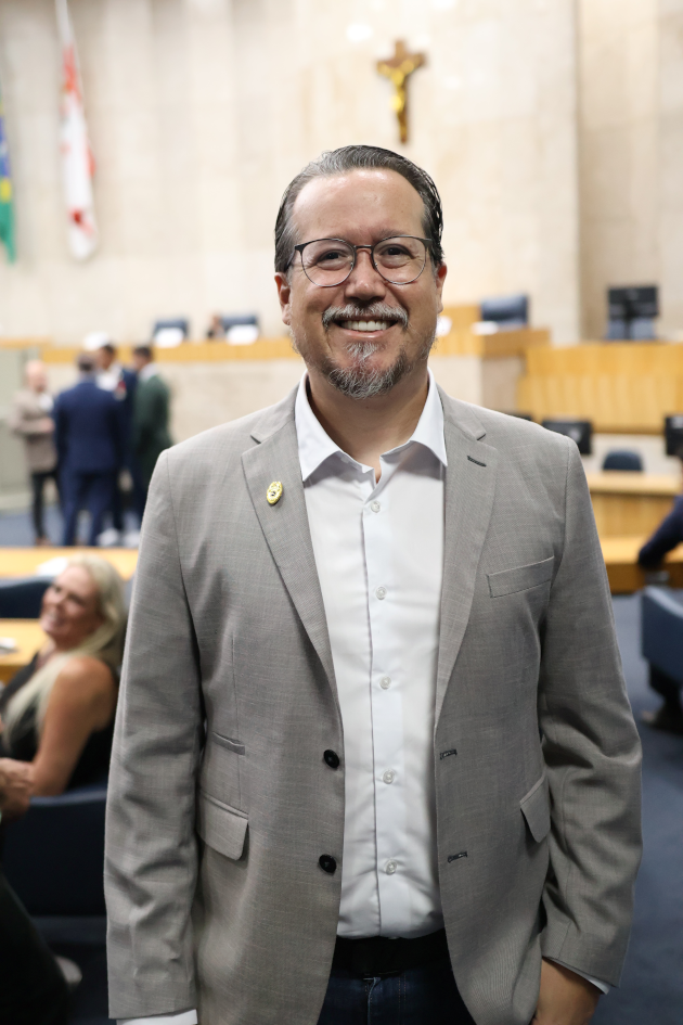 Imagem de Jethro International Diplomata Civil Plenário 1º de Maio Janine Rangel 12 de dezembro 2025