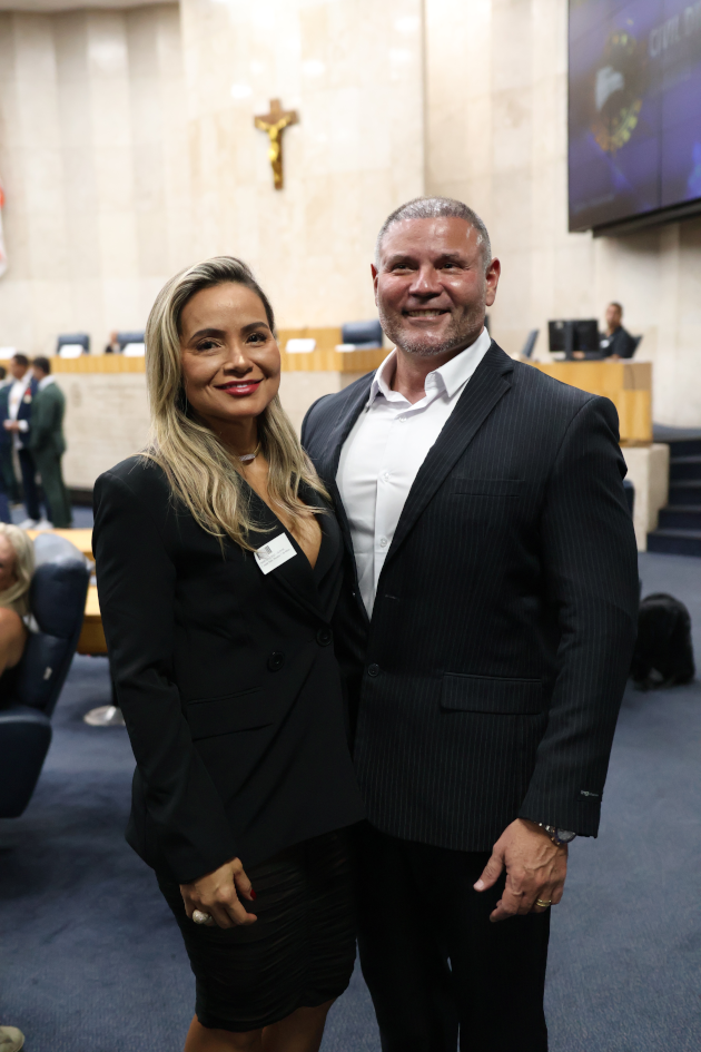 Imagem de Jethro International Diplomata Civil Plenário 1º de Maio Janine Rangel 12 de dezembro 2025