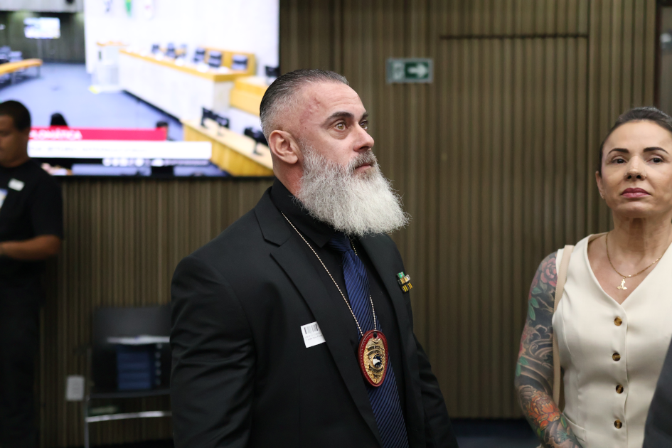 Imagem de Jethro International Diplomata Civil Plenário 1º de Maio Janine Rangel 12 de dezembro 2025