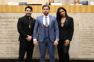 Imagem de Jethro International Diplomata Civil Plenário 1º de Maio Janine Rangel 12 de dezembro 2025