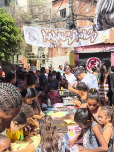 Diplomata Civil Paulo Ricardo Campos Diretor Global de Arte em Ação Humanitária em Paraisópolis
