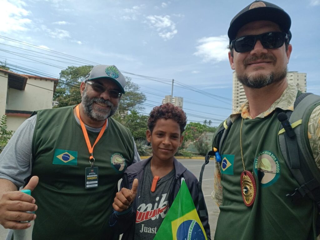 Diplomata Civil Bruno Gisolfi em ajuda humanitária na Venezuela por causa dos terremotos.